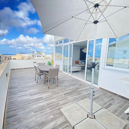 Appartement Penthouse "Maltese Scent" à Mellieħa Extérieur photo