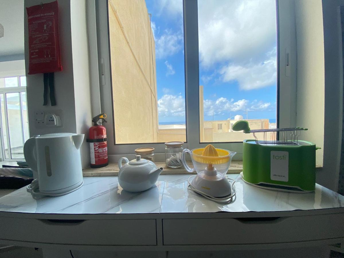 Appartement Penthouse "Maltese Scent" à Mellieħa Extérieur photo